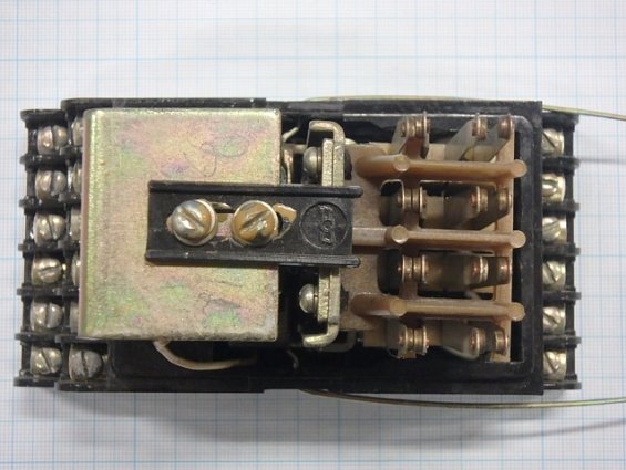 Реле РПУ-1 У3 36В 50Гц 4/4 1978г БЕЗ ЗАЩИТНОГО КОЛПАКА