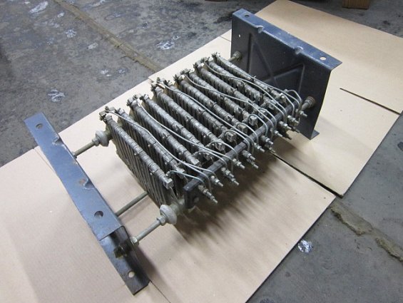 Блок резисторов ящик сопротивлений ЯС ЗУЗ 140608 IP00 660V 37,9A 0.261х11 Ом. 16kg ТУ16-527.218-80