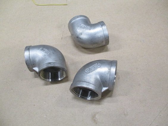 Отвод-угольник нержавеющий 90гр 11/4"-150 ВР/ВР 42.4х2.0 AISI304 ISO3419