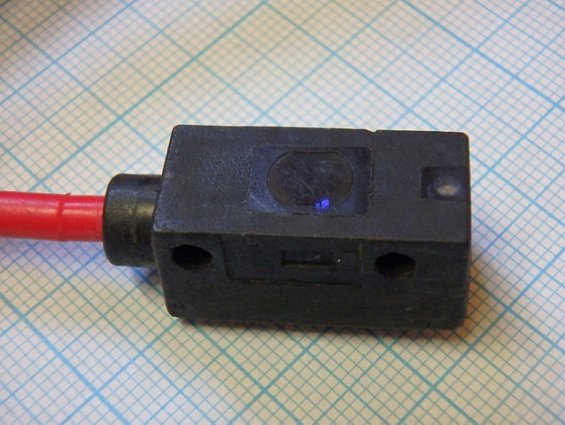 Датчик фотоэлектрический миниатюрный E3H-1L3 12 to 24 VDC OMRON (БУ)