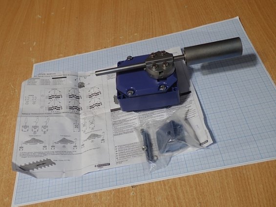 Концевой выключатель Telemecanique XCRT115 Made in indonesia