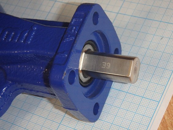 Затвор amri-ksb ISORIA-20 DN65 3G6E6XV/PN20 TS+80С поворотный с голым штоком корпус чугун