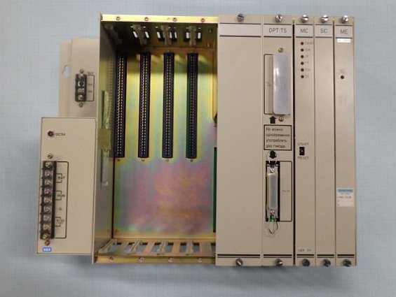 Центральный процессор с четырьмя модулями CPU-L TOYOPUC-L ф.4153 А1002073