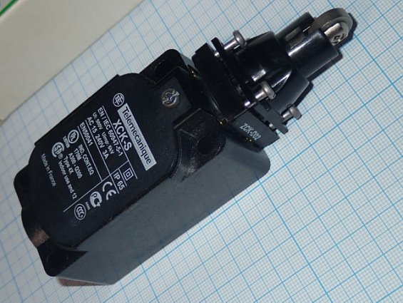 Концевой выключатель Telemecanique XCKS102H29 061235 Made in France