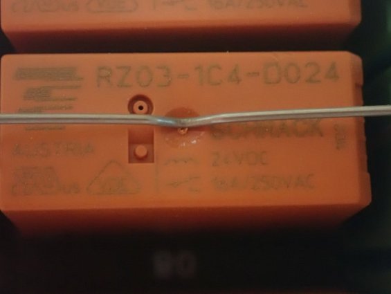 Интерфейс PHOENIX CONTACT UM-16R-G24/21/PLC/F-SO3275 5736971 16-релейных выходов