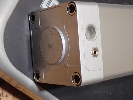 Пневмоцилиндр KUHNKE 2161A0300 Ф100mm L=300mm