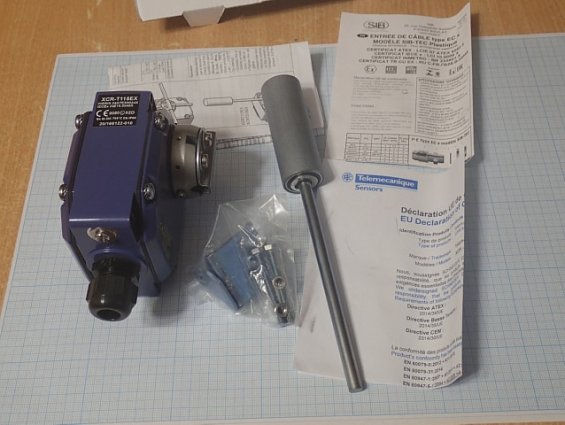 Концевой выключатель Telemecanique XCRT115EX 802795