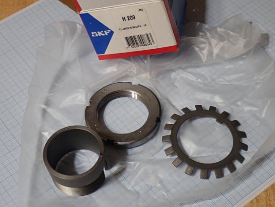 Втулка SKF H209 11-MADE IN SWEDEN