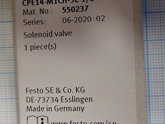 Пневмораспределитель FESTO CPE14-M1CH-5L-1/8 550237 3-8bar c катушкой соленоидом MSZG-B-3-