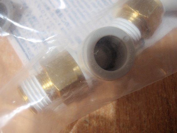 Соединение быстроразъемное угловое smc kQ2L10-02as r1/4"-10.0mm угловой штекер фитинг