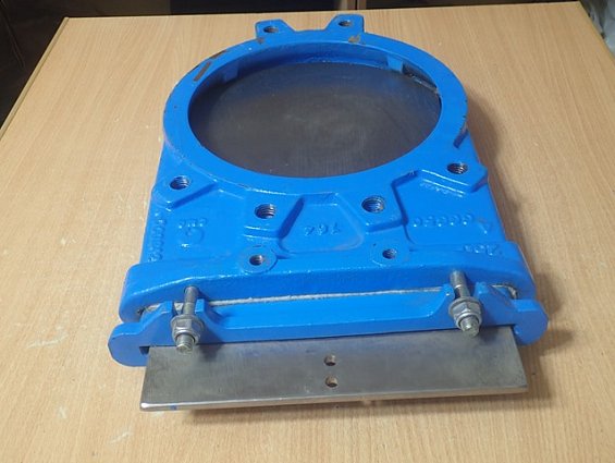 Шиберная задвижка CMO DN250 GGG50 A-0003A2 без привода