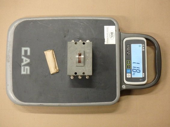 Выключатель автоматический АК63-3М У З ~500V Номинальный ток расцепителя 3,2A ОТС.Уставка Iн.12А.