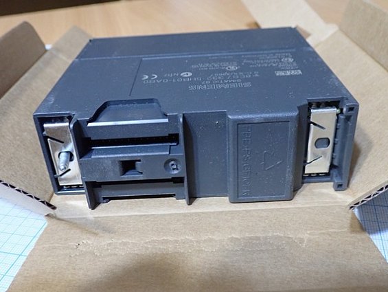 Модуль SIEMENS 6ES7 332-5HB01-0AB0 без этикетки на коробке
