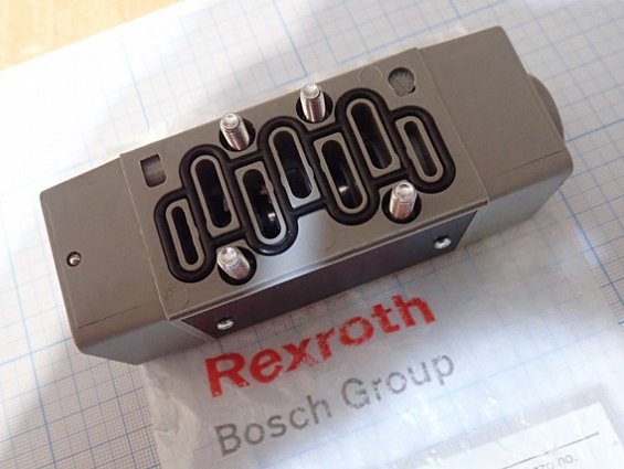 Пневмораспределитель Bosch Rexroth 0-820-224-002 0820224002