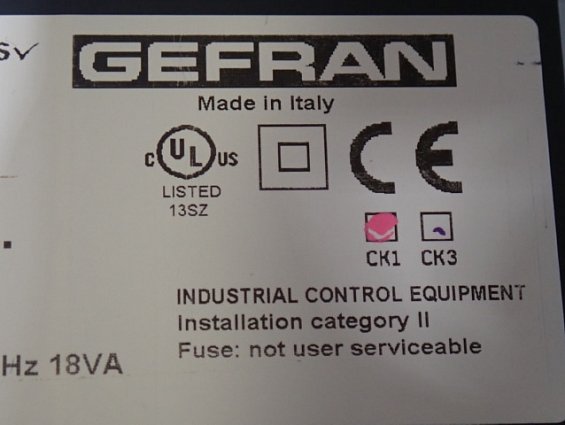 Контроллер GEFRAN 1200-RRC0-00-0-1 F023425 БЫВШИЙ В УПОТРЕБЛЕНИИ ТЕХНИЧЕСКИ ИСПРАВЕН