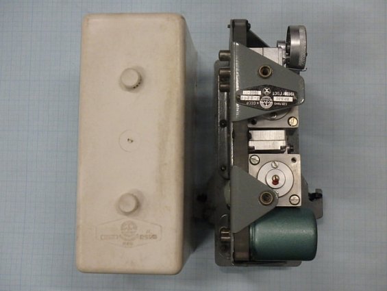 ПР3.32 ТИЗПРИБОР П-3098 ПР3.32-М1 ФР0092 ГОСТ9988-73 устройство регулирующее пневматическое