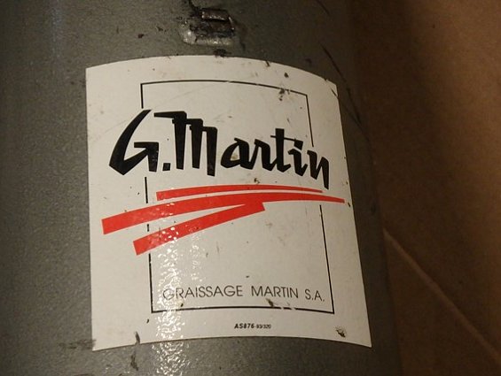 Лубрикатор GRAISSAGE MARTIN T627 GSR74003 непрерывной пластичной смазки на три точки Moteur Elektrim