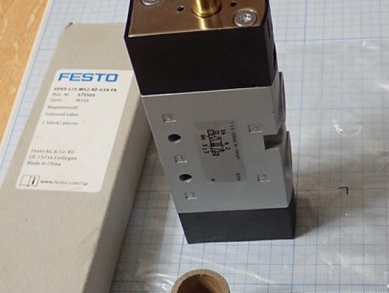 Распределитель FESTO VUVS-L25-M52-AD-G14-F8 575501 M358 -10C...+60C