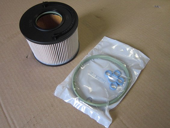 Фильтрующий элемент фильтра дизельного топлива 1457070010 SPAIN BOSCH 7L6127177C 7L6127434C