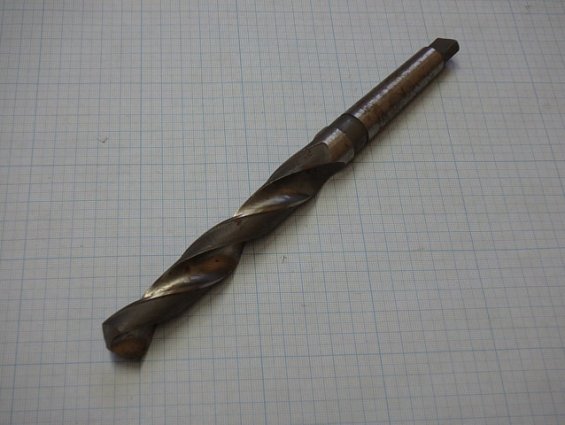 Сверло Ф20 Р6М5 ВиЗ ГОСТ10903-77 спиральное с коническим хвостовиком