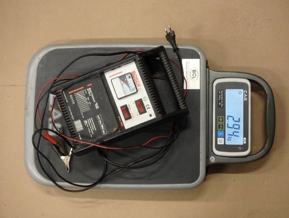 Зарядное устройство BOSCH BATTMAX 12А 6V/12V 7780301140 230V 50/60Hz 170W БЫВШЕЕ В УПОТРЕБЛЕНИИ ТЕХН