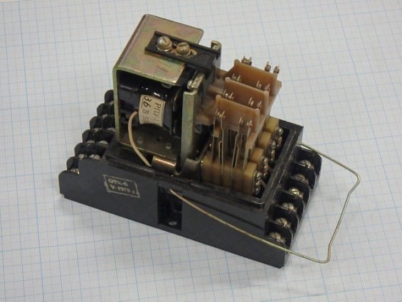 Реле РПУ-1 У3 36В 50Гц 4/4 1978г БЕЗ ЗАЩИТНОГО КОЛПАКА
