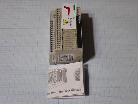 Модуль Schneider Electric ABE7-H16S21 Made in Latvia без оригинальной упаковки