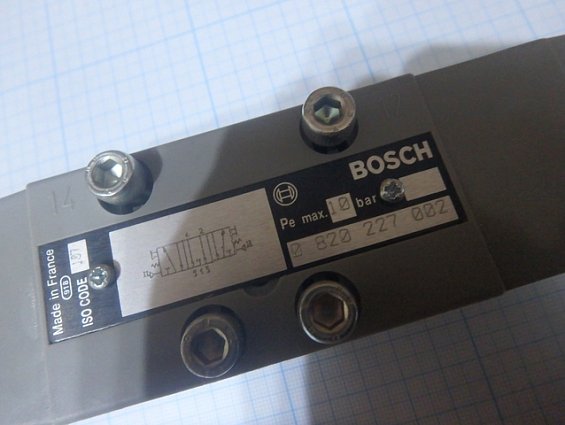 Пневмораспределитель bosch 0-820-227-002 0820227002 Pe max.10bar pilot valve