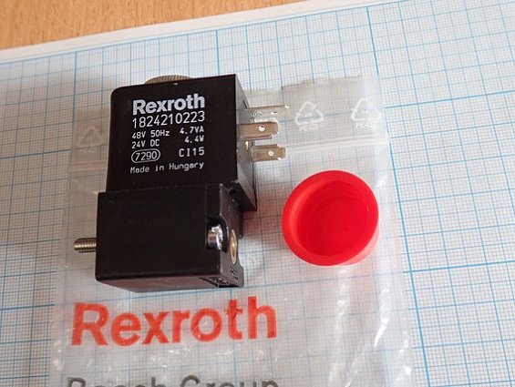 Пневмораспределитель Rexroth 0820019526 с катушкой 1824210223 48V 50Hz 24VDC