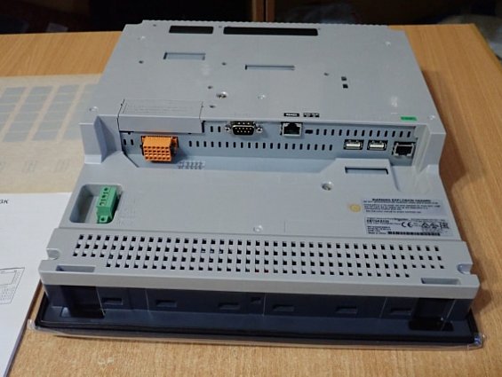 Сенсорная панель Schneider Electric XBTGK5330 10.4" Color Touch&KBD Panel Magelis Advanced