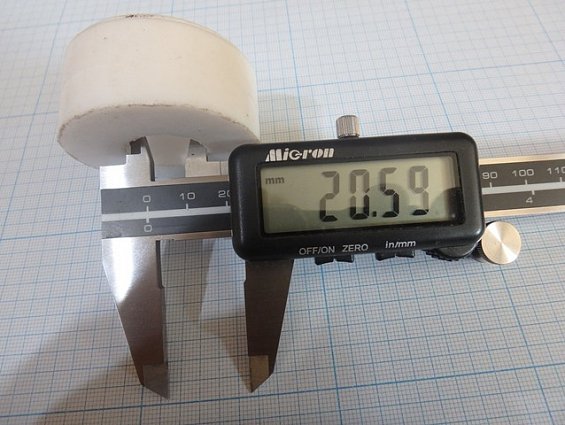 Втулка фторопластовая Ф4 белая ролик 49/20х27-20 ТУ6-05-810-88 Dвнешний=49мм