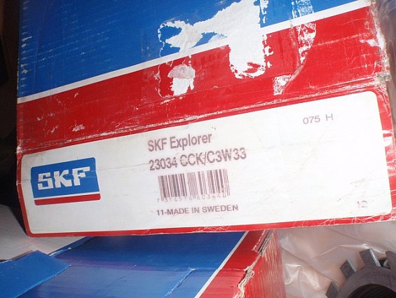 Подшипник skf 23034cck/c3w33+h3034 втулка SWEDEN 075h0743 SKF EXPLORER 11-made in sweden в