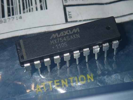 Микросхема MAXIM MX7545AKN+