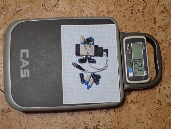 Пневмораспределитель FESTO CPE14-M1CH-5L-1/8 550237 24VDC В КОМПЛЕКТЕ ФИТИНГИ ШНУР ПИТАНИЯ ПОЧТИ НОВ