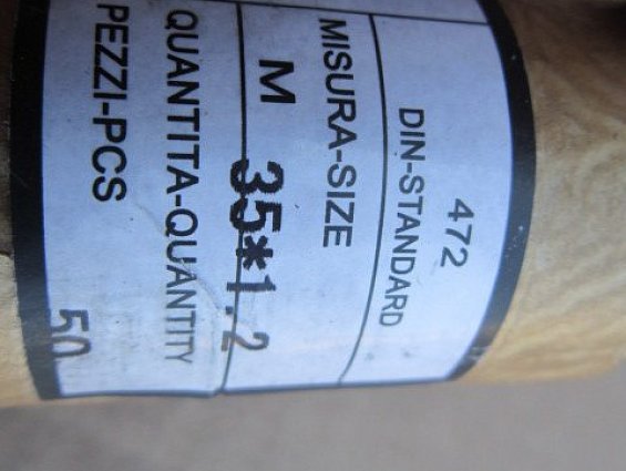 Кольцо стальное пружинное стопорное d35мм m35х1.2 DIN472 ГОСТ13943 внутреннее