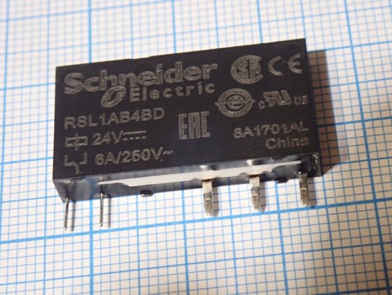 Реле Schneider Electric RSL1AB4BD 24V 6A/250V