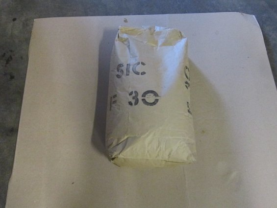 Шлифовальный материал из карбида кремния черного 53-54С зернистость F30