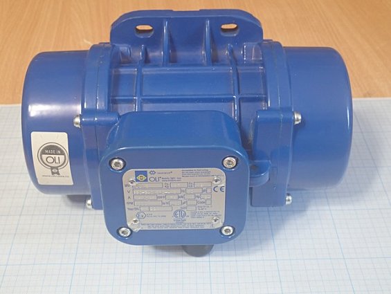 Площадочный вибратор OLI MVE-200/3 220-240/380-415V 50Hz ph3 0.61/0.35A 0.18kW 3000RPM Ex WAMGROUP