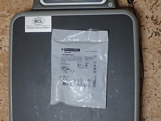 Индуктивный датчик Telemecanique XS618B1PAL2