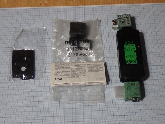 Пневмораспределитель asco g551a002ms 24VDC в сборе с двумя катушками asco scg551a002ms.24/DC НЕТ ОДН