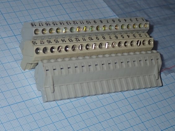 Клеммный блок Schneider Electric 170XTS00100 КОМПЛЕКТ 3ШТ Made in China БЫВШИЙ В УПОТРЕБЛЕНИИ ПОЧТИ
