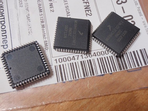 Микроконтроллер mc68hc11e1cfne2 om28z qqgf1336 Motorola Freescale Semiconductor