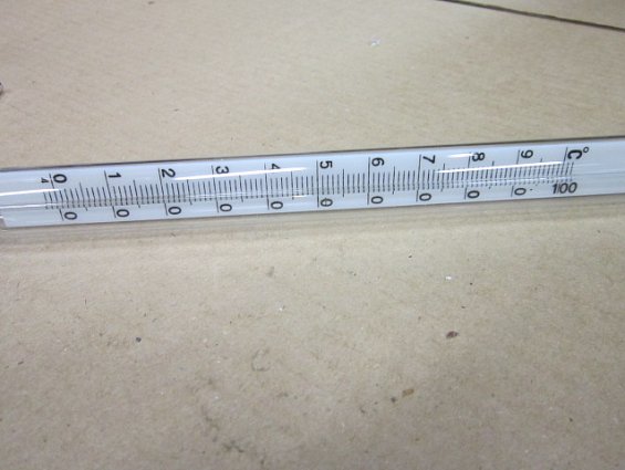 Термометр ТТ П-4 0...+100гр.С нижняя часть изогнута угол 90градусов длина 100мм