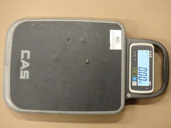 Пресс-масленка заколачиваемая с самозакрывающейся крышкой посадка 6мм прямая