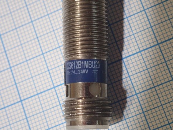 Датчик Telemecanique XS612B1MBU20 БЫВШИЙ В УПОТРЕБЛЕНИИ ИСПРАВЕН