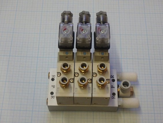 Пневмоостров SMC в сборе пневмораспределитель vf3133k-5yod1-02f-3шт разъем X31-3шт плита evv5f3-30-0