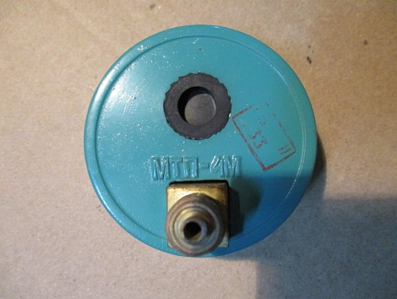 Манометр МТП-4М Ф60мм шкала 0-100кгс/см2 Кл.т.4.0 ТУ-25-02-72-75 1989г.в.