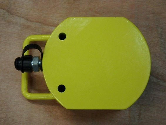 Домкрат HHYG-100D 100T ход=69mm (15+30+24) гидравлический телескопический три ступени