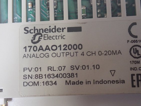 Модуль Schneider Electric 170AAO12000+170INT11000