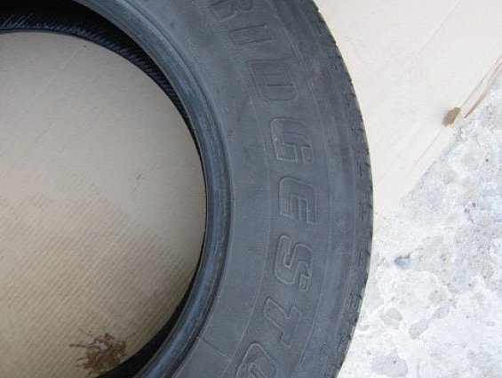 Автошина бывшая в употреблении износ 60-70% 265/65R17 265-65R17 DUELER H/T 112S BRIDGESTONE